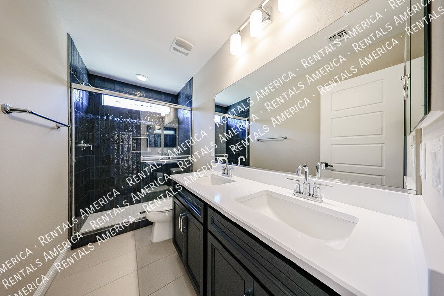 Beautiful Move in Ready! & Special Offer property image