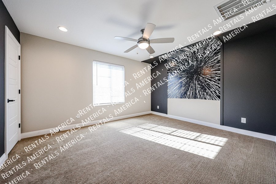 Beautiful Move in Ready! & Special Offer property image