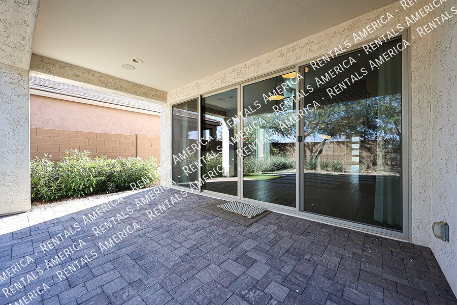 Beautiful Move in Ready! & Special Offer property image