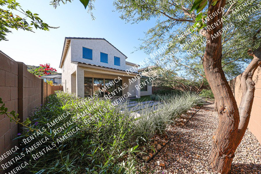 Beautiful Move in Ready! & Special Offer property image