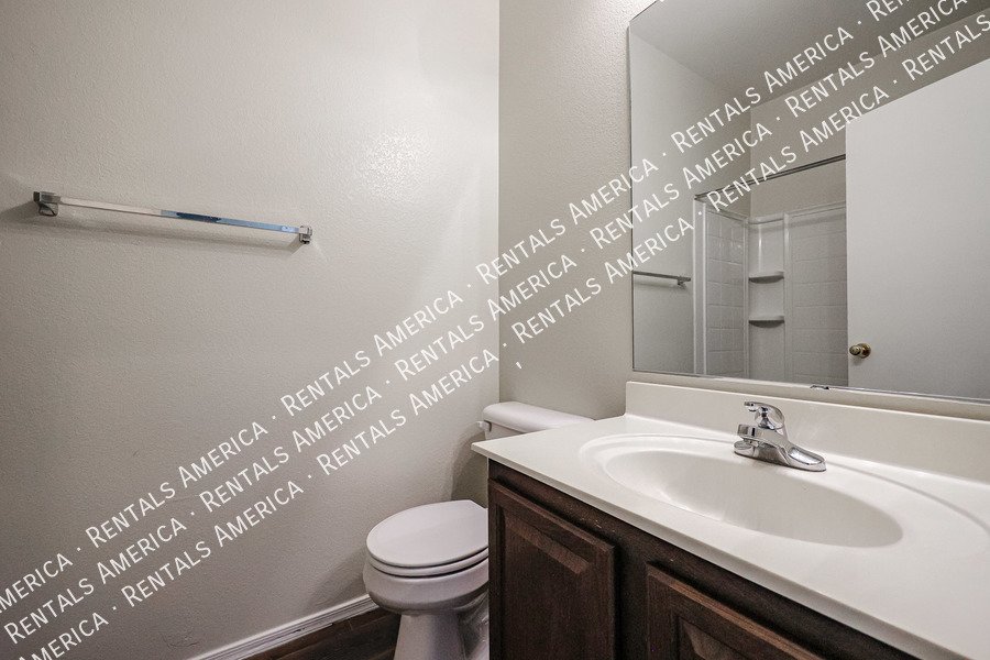 MOVE IN READY! property image