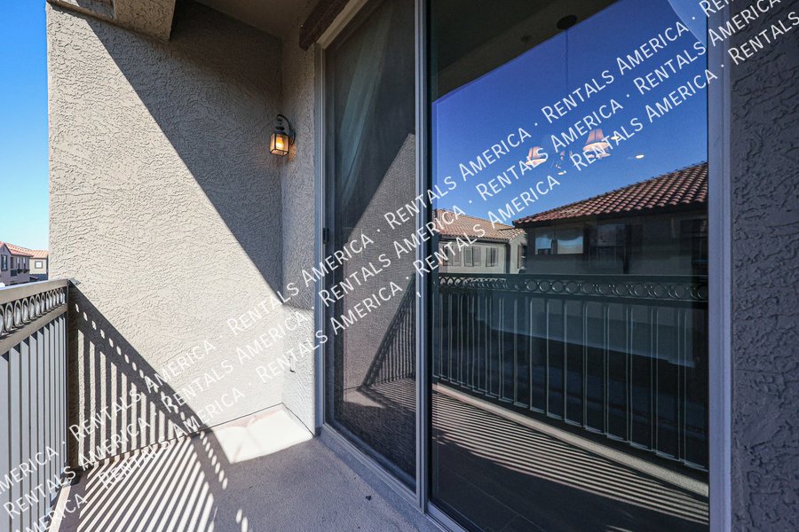 MOVE IN READY! property image