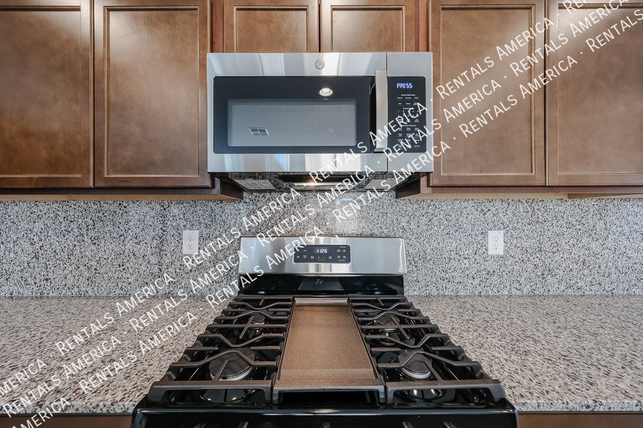 Stunning Brand New 4 Bed / 3 Bath Home in Rancho Mercado Single Level property image