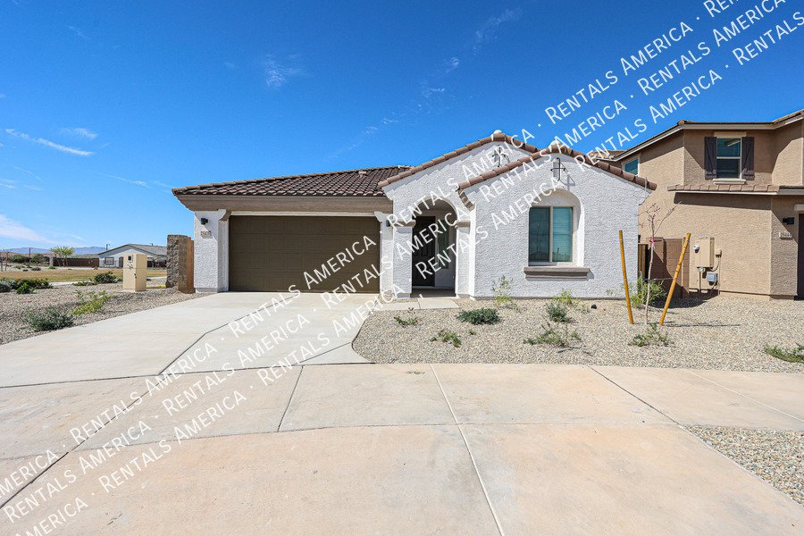 Single level Beauty 4 bed 3 bath property image