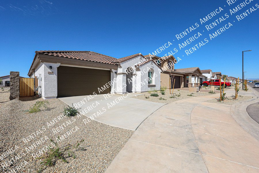 Single level Beauty 4 bed 3 bath property image