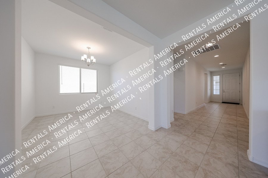 Single level Beauty 4 bed 3 bath property image