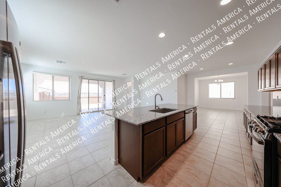 Single level Beauty 4 bed 3 bath property image