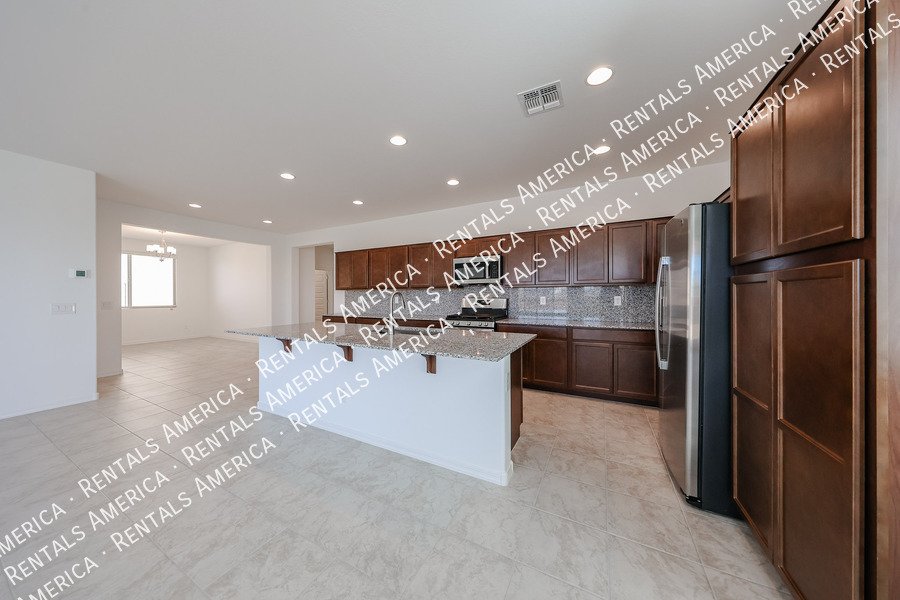 Single level Beauty 4 bed 3 bath property image