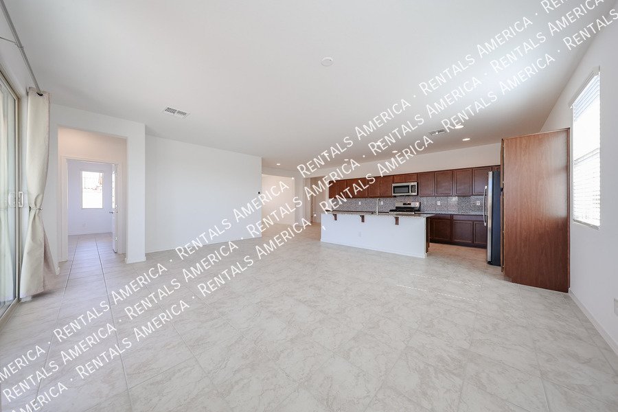 Single level Beauty 4 bed 3 bath property image