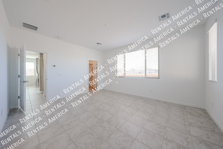 Single level Beauty 4 bed 3 bath property image