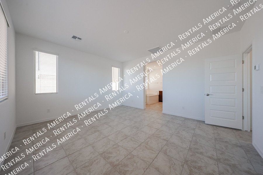 Single level Beauty 4 bed 3 bath property image