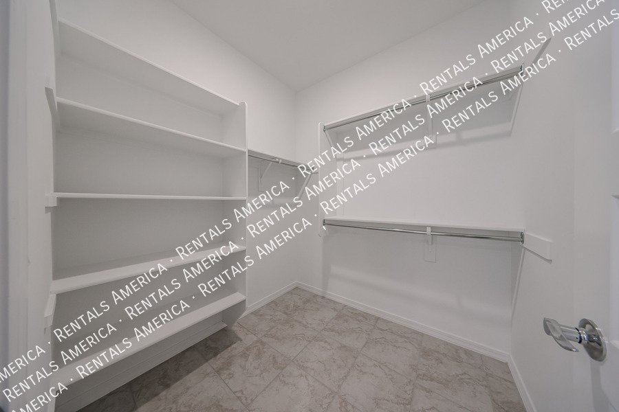 Single level Beauty 4 bed 3 bath property image