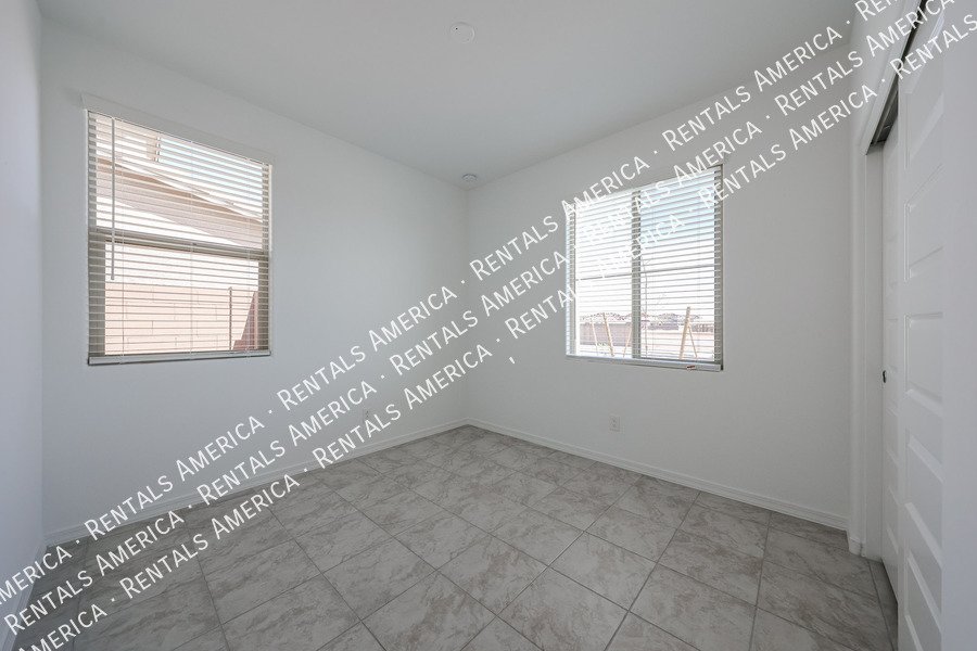 Single level Beauty 4 bed 3 bath property image