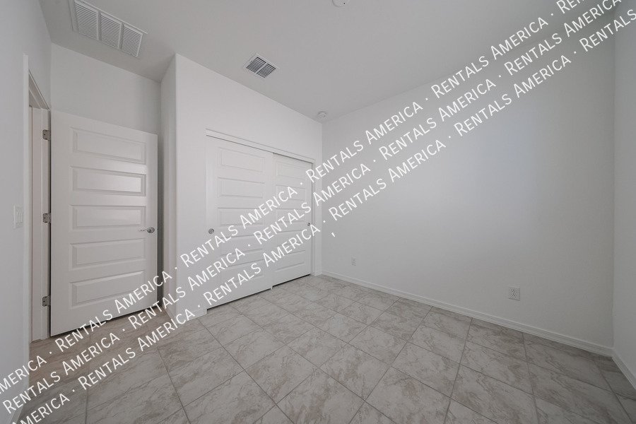 Single level Beauty 4 bed 3 bath property image