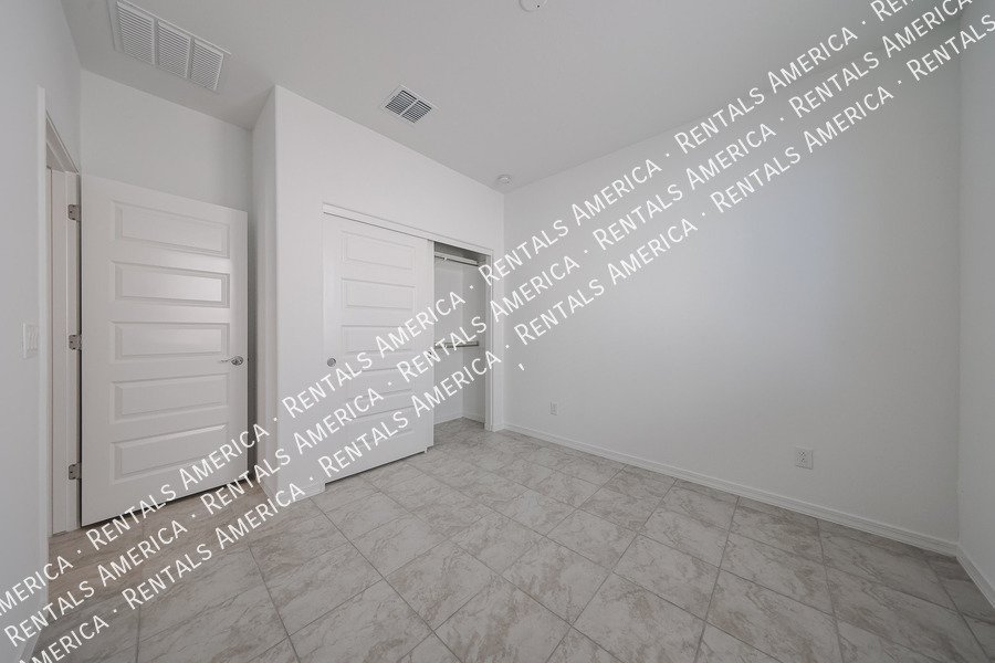 Single level Beauty 4 bed 3 bath property image