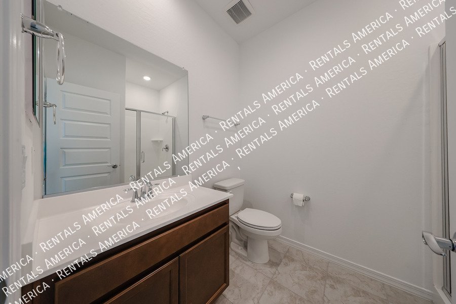 Single level Beauty 4 bed 3 bath property image