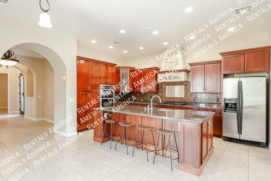 Available Now! property image