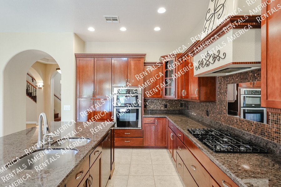 Available Now! property image