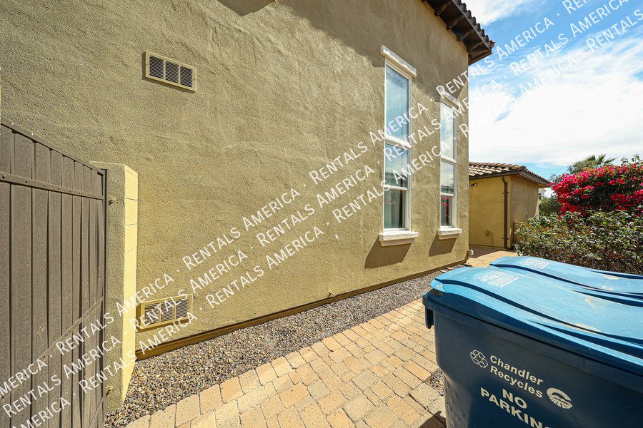 Available Now! property image