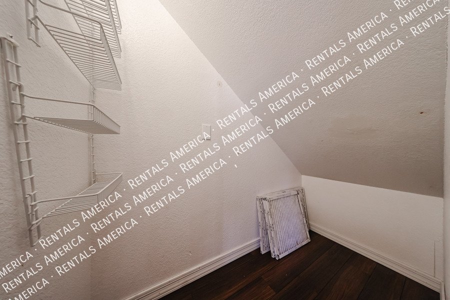 6126 E Juniper Ave property image