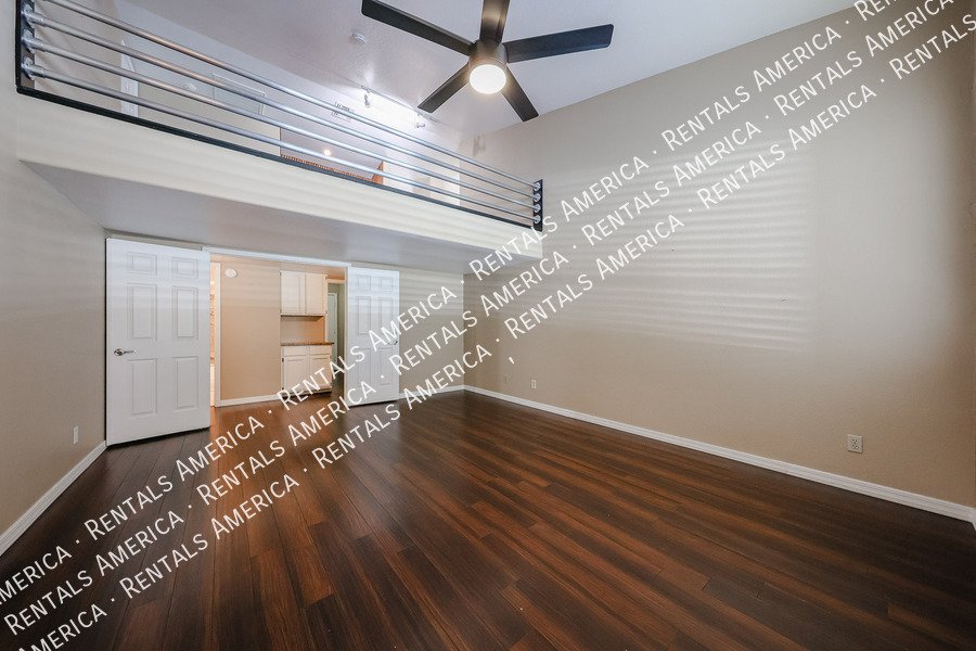 6126 E Juniper Ave property image