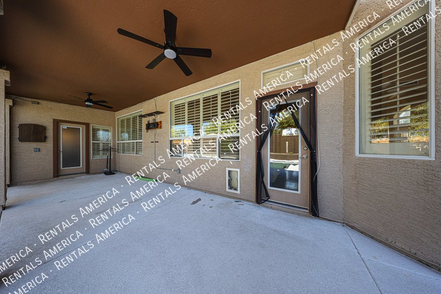 6126 E Juniper Ave property image