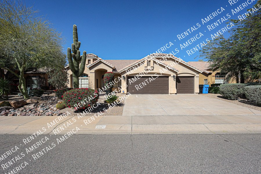 6126 E Juniper Ave property image