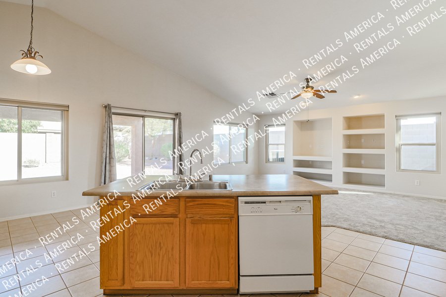 4 Bed 2 Bath Single level Home -MOVE IN READY property image