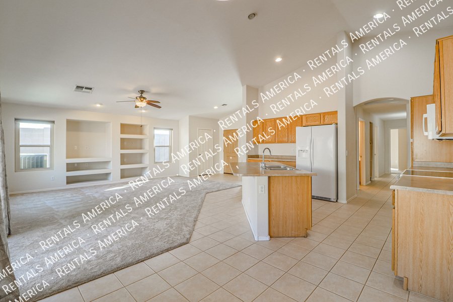 4 Bed 2 Bath Single level Home -MOVE IN READY property image