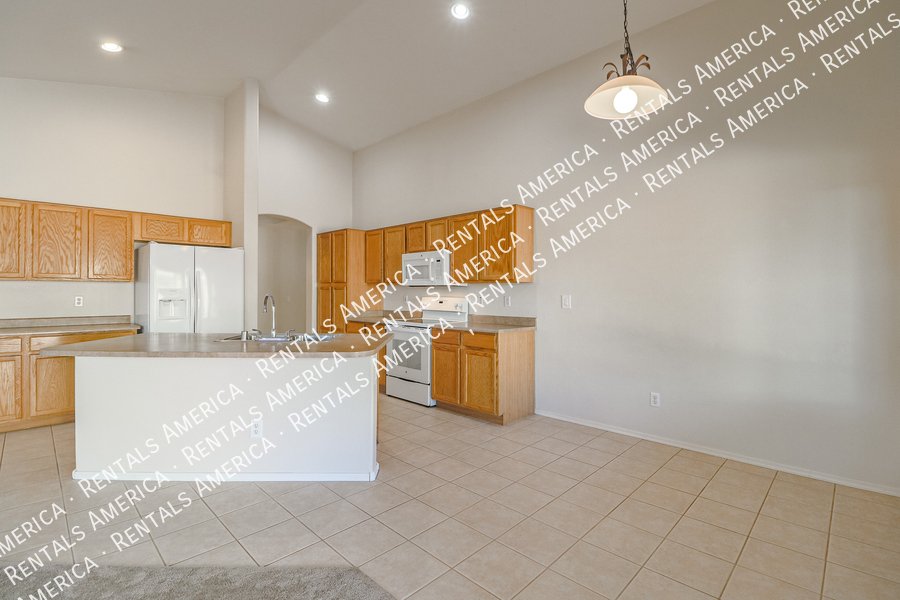 4 Bed 2 Bath Single level Home -MOVE IN READY property image