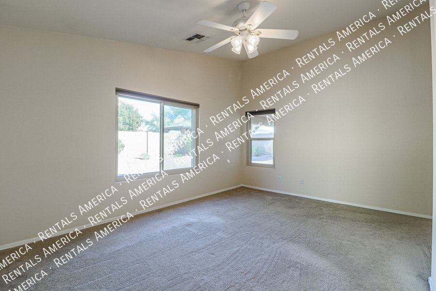 4 Bed 2 Bath Single level Home -MOVE IN READY property image