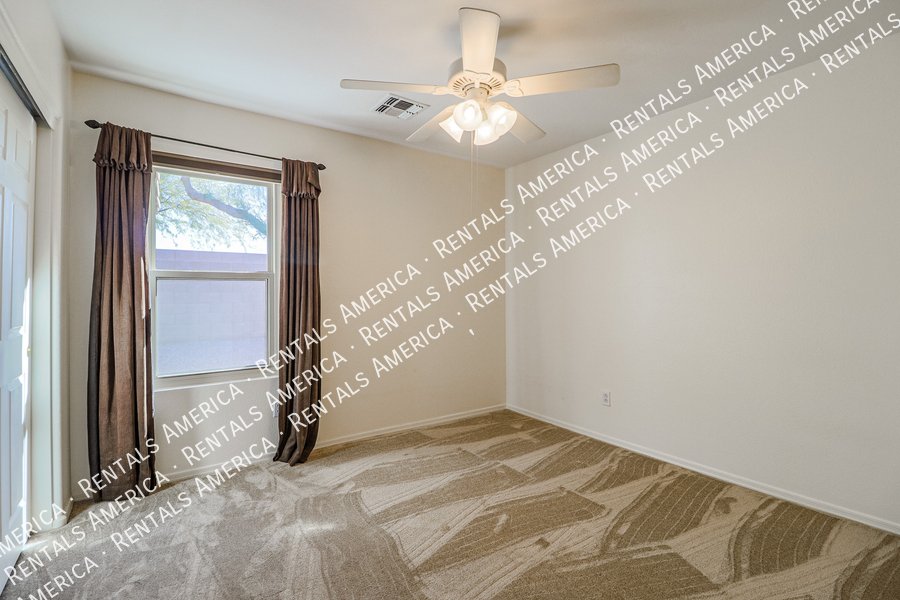 4 Bed 2 Bath Single level Home -MOVE IN READY property image