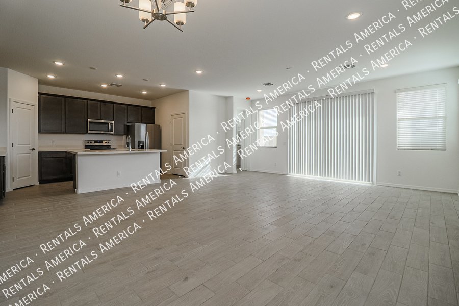 BEAUTIFUL 3BD HOME IN GOODYEAR! property image