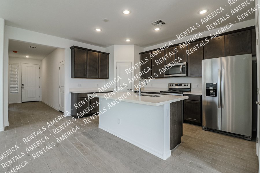 BEAUTIFUL 3BD HOME IN GOODYEAR! property image