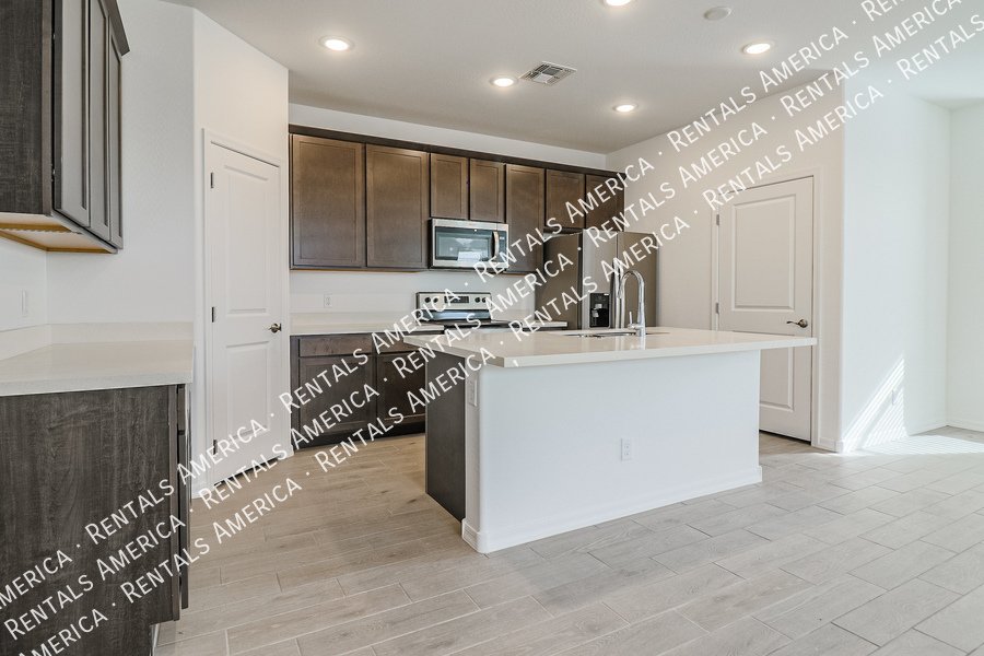 BEAUTIFUL 3BD HOME IN GOODYEAR! property image