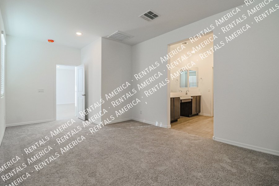 BEAUTIFUL 3BD HOME IN GOODYEAR! property image