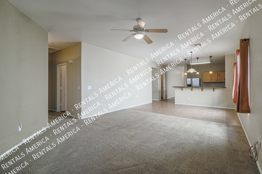 Beautiful 3 bedroom home in Johnson Ranch! property image