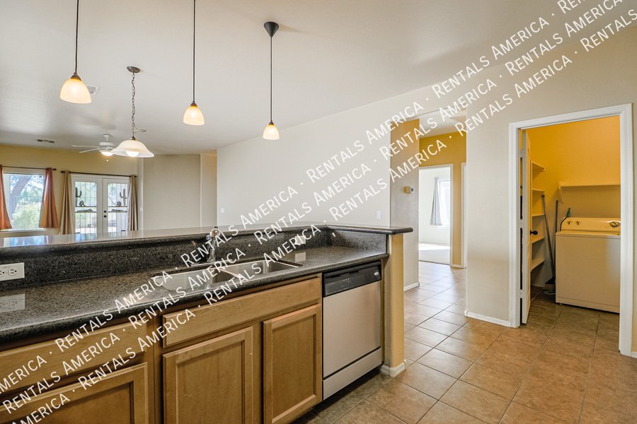 Beautiful 3 bedroom home in Johnson Ranch! property image