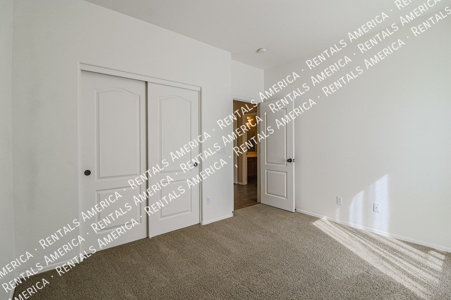 Beautiful 3 bedroom home in Johnson Ranch! property image