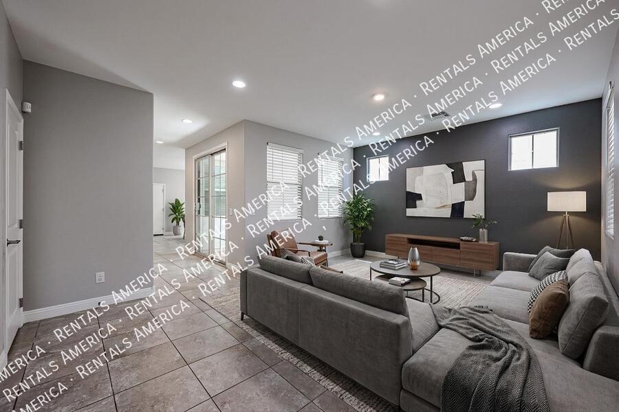 3 bedroom 2.5 bath with Community Pool property image