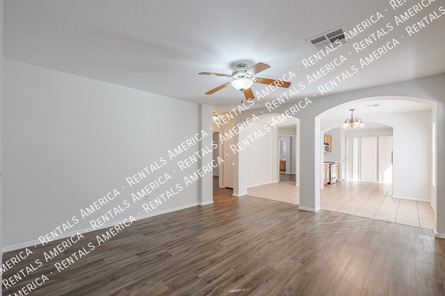 Beautifully updated 3 bedroom, 2 bath in Litchfield Park! property image