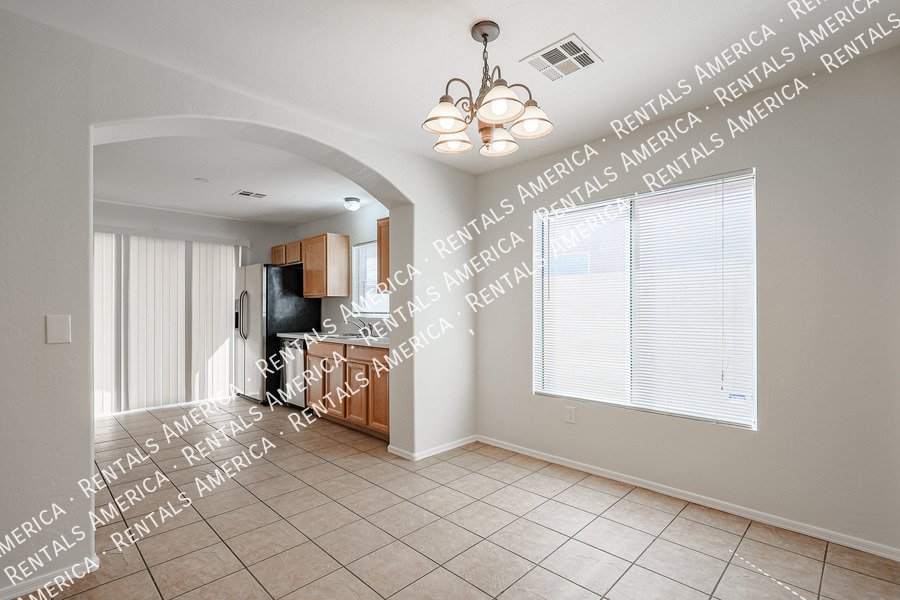 Beautifully updated 3 bedroom, 2 bath in Litchfield Park! property image
