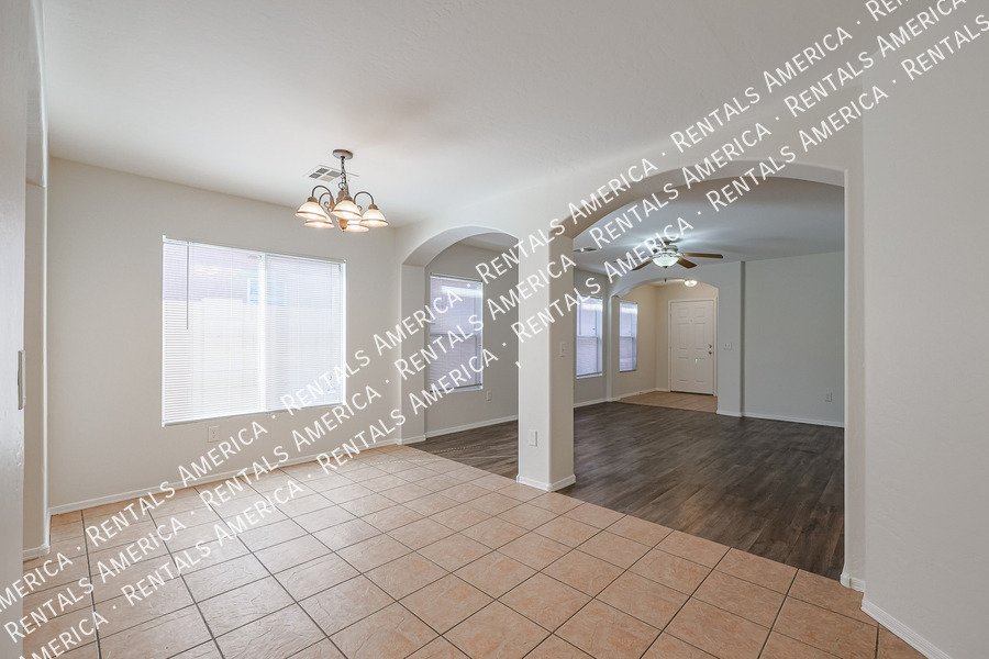 Beautifully updated 3 bedroom, 2 bath in Litchfield Park! property image