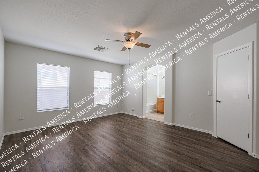 Beautifully updated 3 bedroom, 2 bath in Litchfield Park! property image