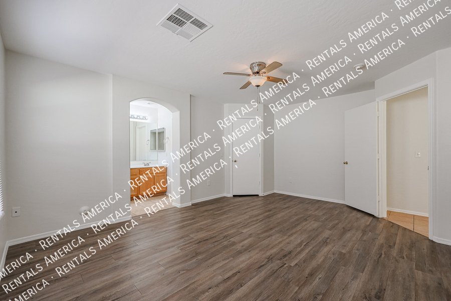 Beautifully updated 3 bedroom, 2 bath in Litchfield Park! property image