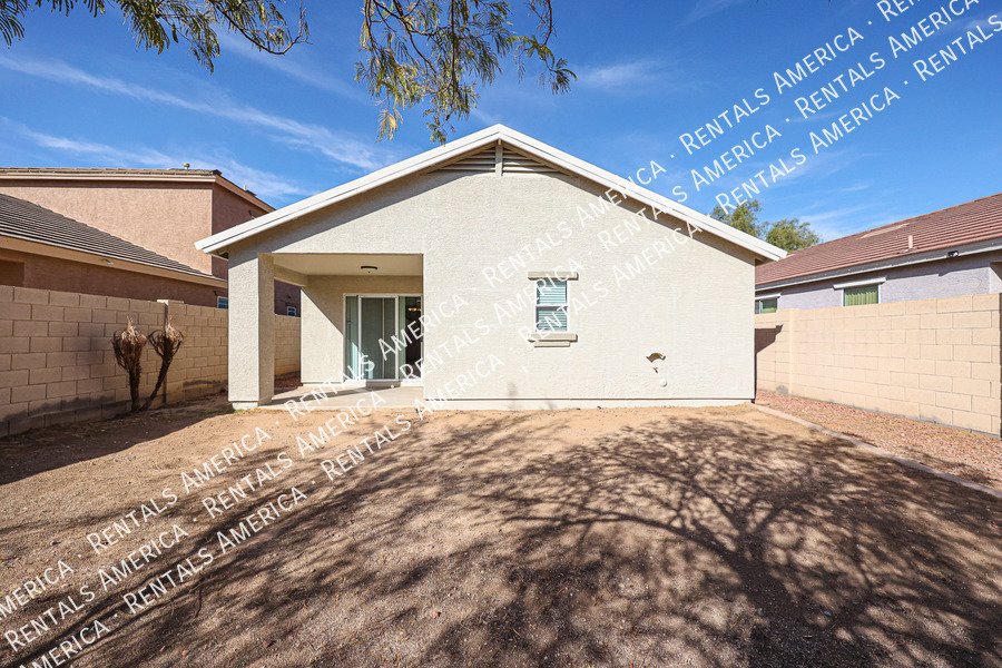 Beautifully updated 3 bedroom, 2 bath in Litchfield Park! property image