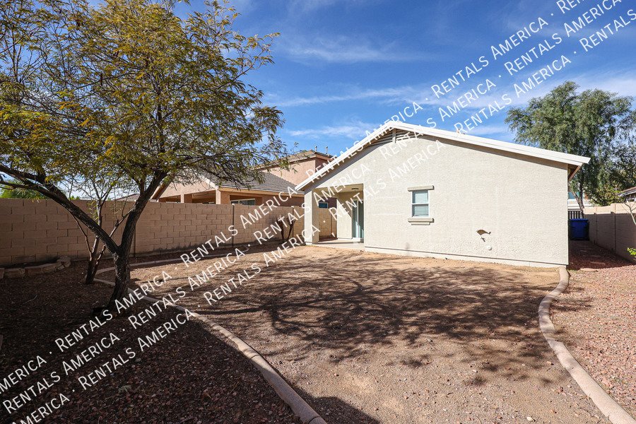 Beautifully updated 3 bedroom, 2 bath in Litchfield Park! property image