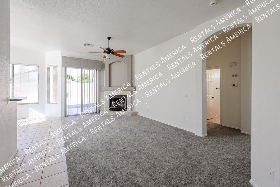 Cozy 2 Bed 2 Bath in North Phx Has Gorgeous Fixtures & Great Spaces! property image