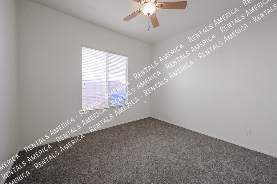 Cozy 2 Bed 2 Bath in North Phx Has Gorgeous Fixtures & Great Spaces! property image