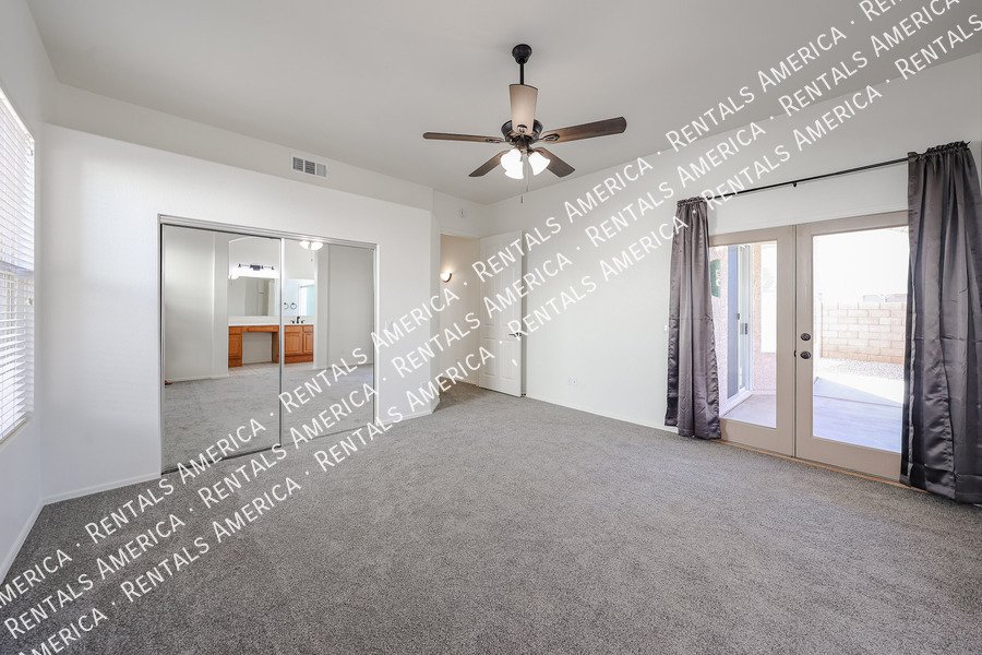 Cozy 2 Bed 2 Bath in North Phx Has Gorgeous Fixtures & Great Spaces! property image
